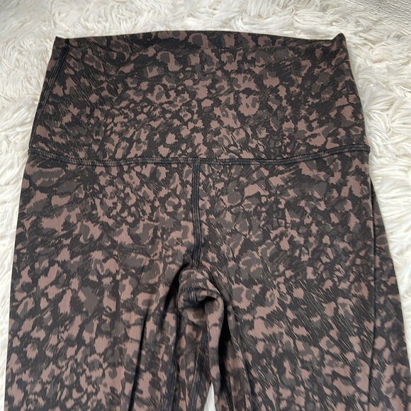 Lululemon Align Crop *21" Wild Thing Camo Brown Earth Multi - Picture 2 of 7